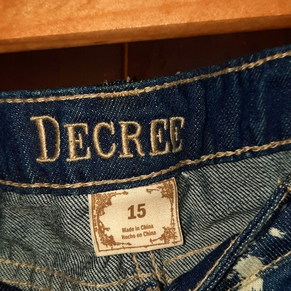 🌟3/50 Decree Short Jean Distressed Shorts - Picture 6 of 7